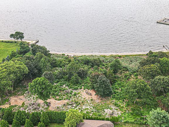 3rd image of Private Private Road