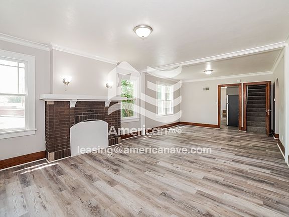 1669551_003_living_room_13808032.jpg
