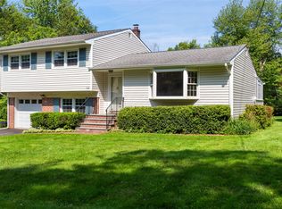 108 Cortlandt Rd, Mahopac, NY 10541