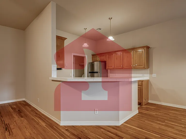 2711 Silvertree Dr — Photo 13