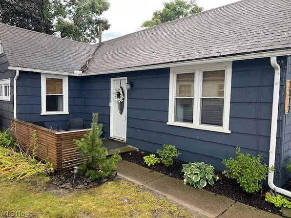 1312 S Park Ave NW, Canton, OH 44708