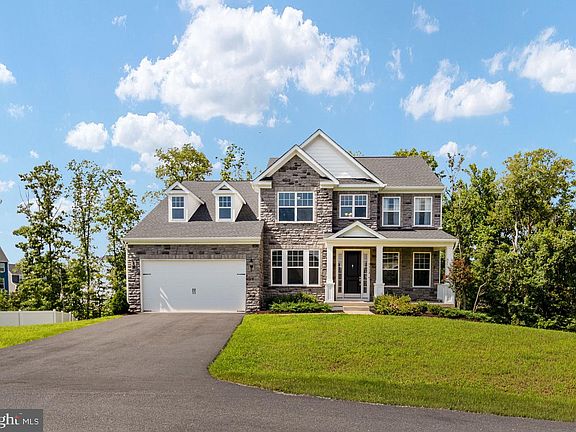 3rd image of 9312 Spring Hill Ln