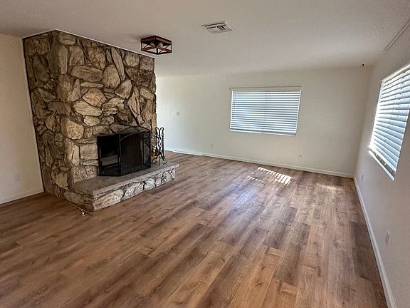 5th image of 56470 Golden Bee Dr