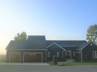 49 Garden Ln, Morgantown, WV 26501