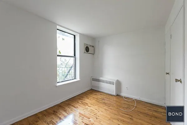 Rented by Bond New York | media 12