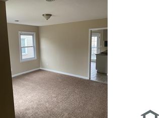 7044 Maxwell Ave, Warren, MI 48091
