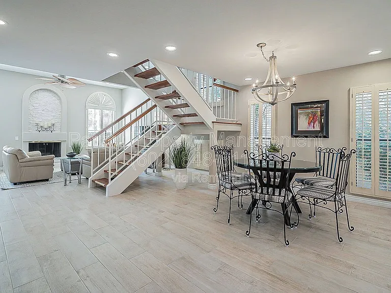 10527 E Fanfol Ln — Photo 1