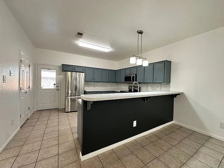 2703 Edgefield St — Photo 12
