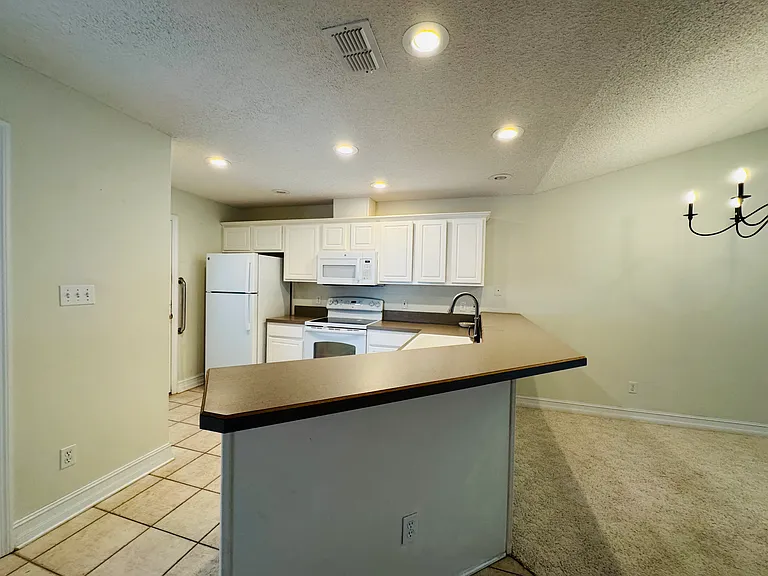 7361 Hollis St — Photo 31
