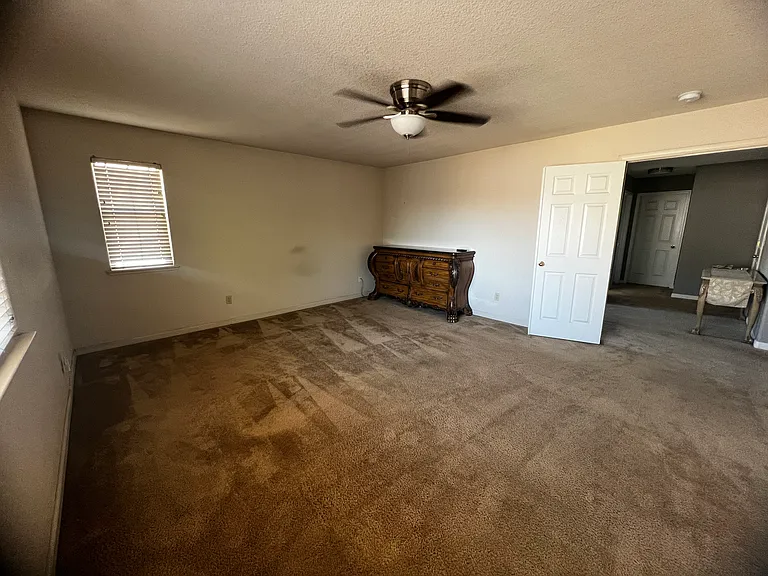 3231 Sutton Rd — Photo 3