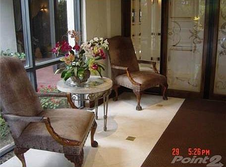 2nd image of 18151 NE 31st Ct APT 905