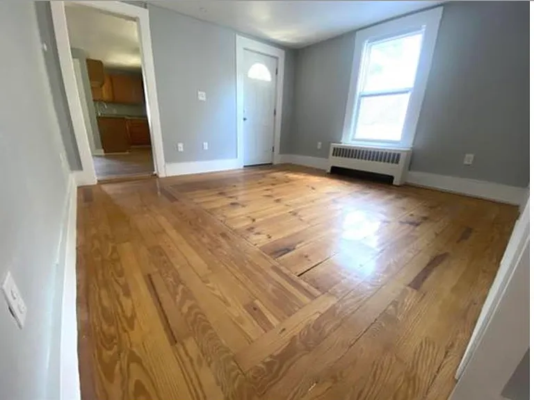 27 Elm St #B — Photo 2
