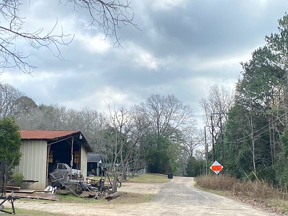 2nd image of 212 Ponderosa Ln