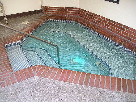 3rd image of 10721 Meridian Ave N APT 405C