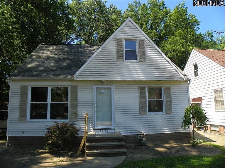 1st image of 29119 Fuller Ave