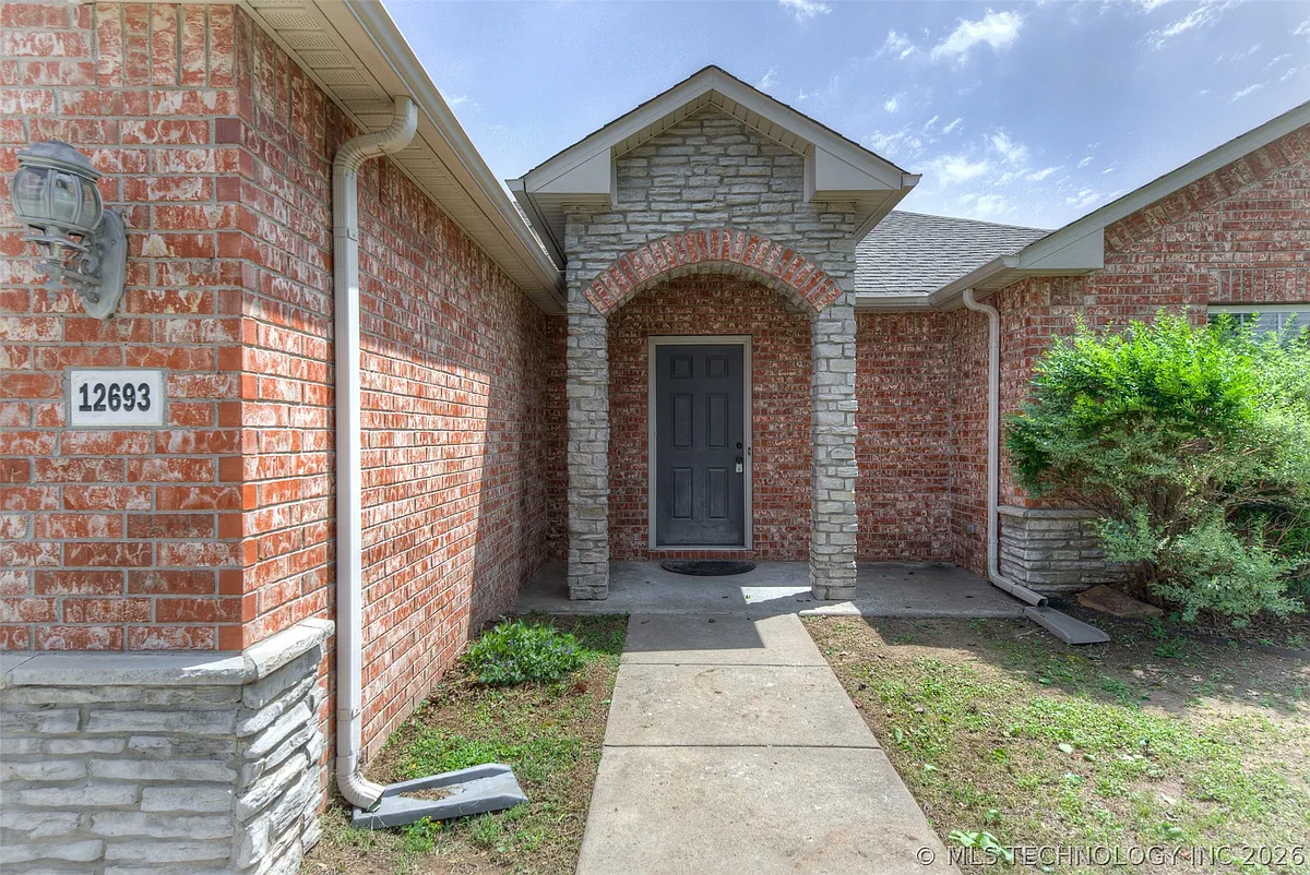 Building Photo - 12693 S 85th East Pl E