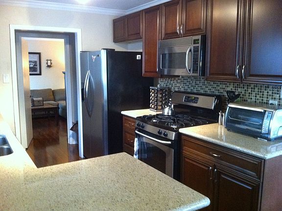 3rd image of 5206 Hedgewood Dr