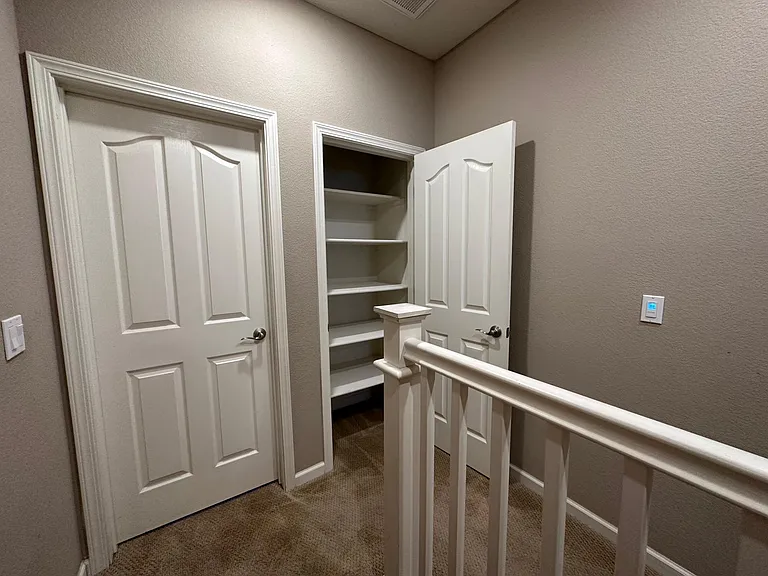 672 Barcelona Loop — Photo 11