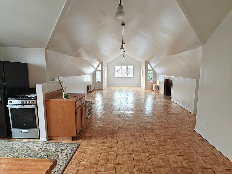 1st image of 3820 Laurel Ave Floor 3