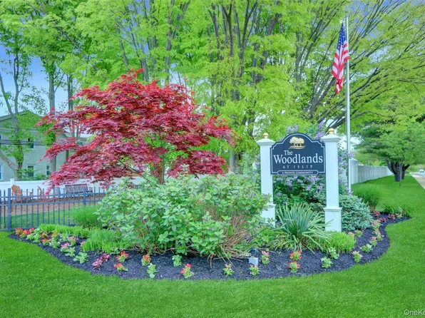 21 Tohee Place #2B, Islip, NY 11751