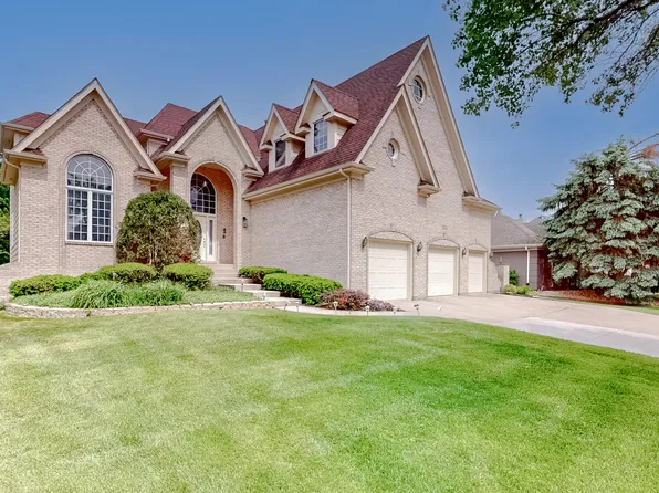 2361 Legacy Dr, Aurora, IL 60502