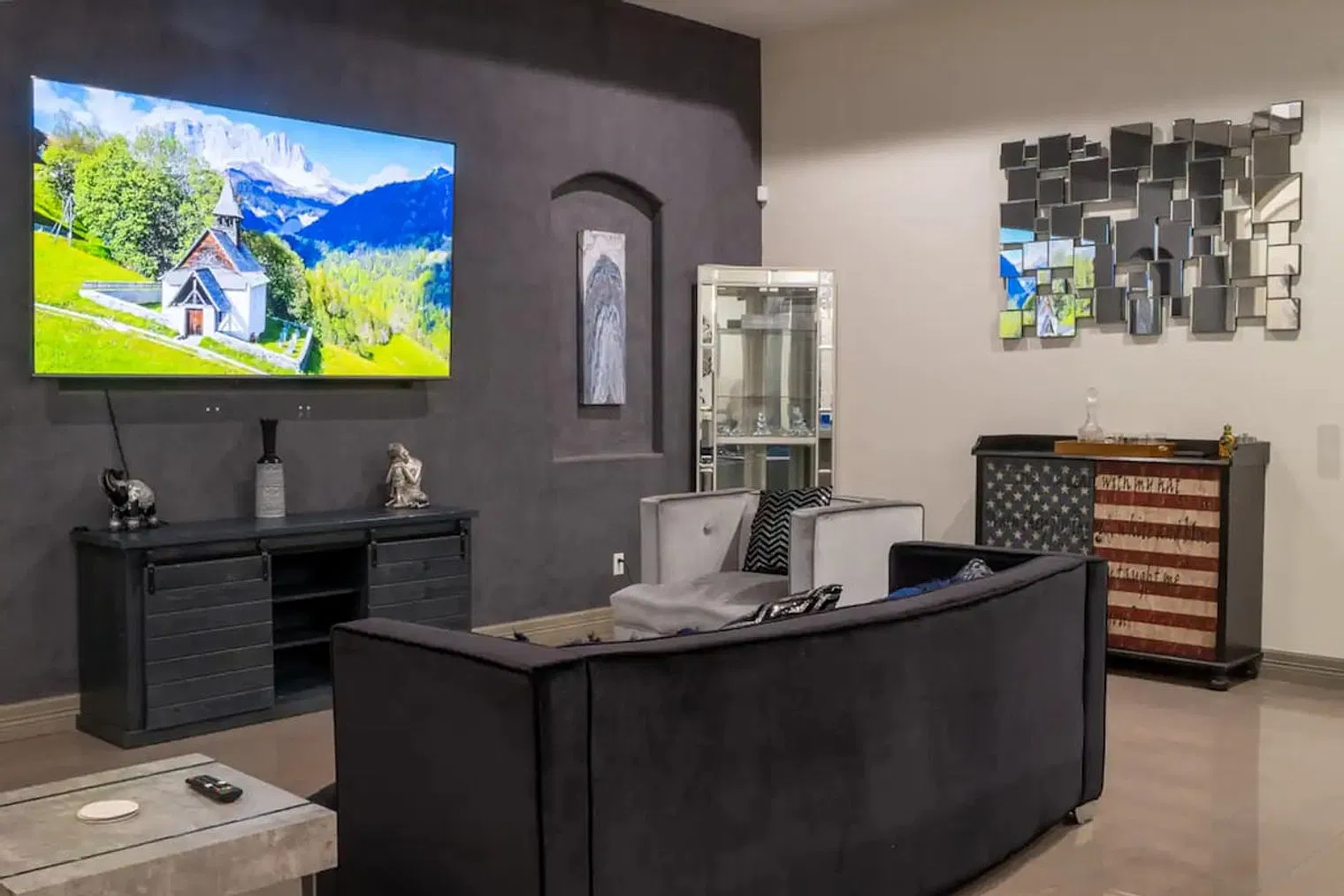 4 bed, 4.0 bath, $8,553 — Photo 1
