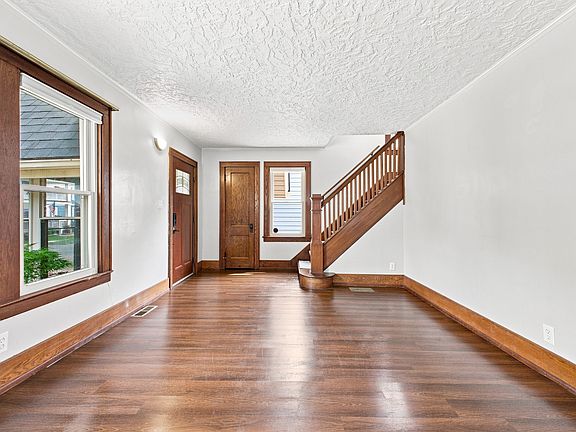 5th image of 1220 Bird Ave