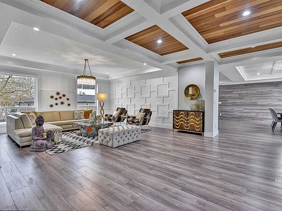 4th image of 13291 Melville Pl
