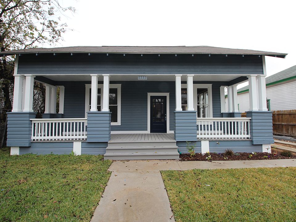 1st image of 913 Burleson St