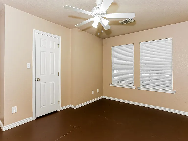 732 Rocky Ridge Flts — Photo 8