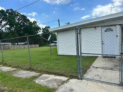322 E Canal St #B Photo 1