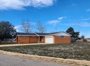 1023 S Park Ln, Altus, OK 73521