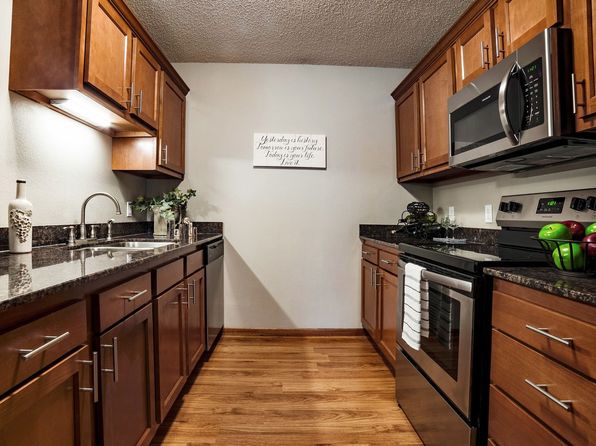 290 9th Ave SW APT 307