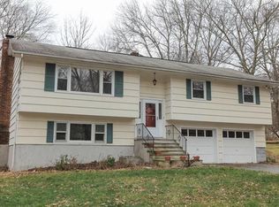 379 Alden Rd, Yorktown Heights, NY 10598