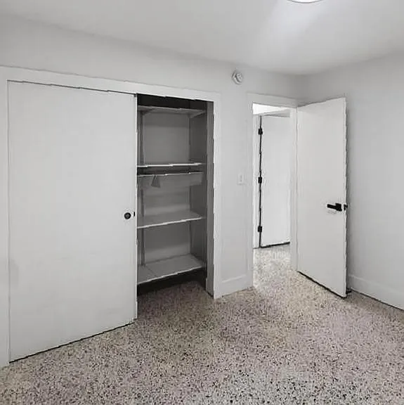 Unit Photo