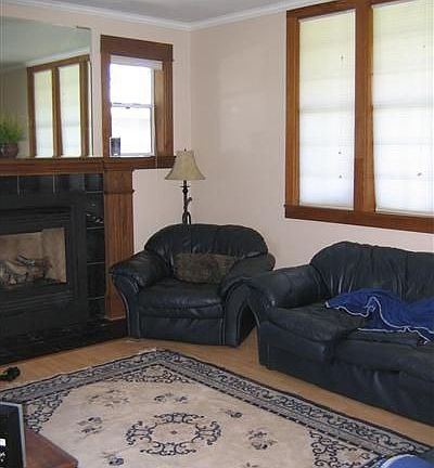 5th image of 1814 122nd Ave E