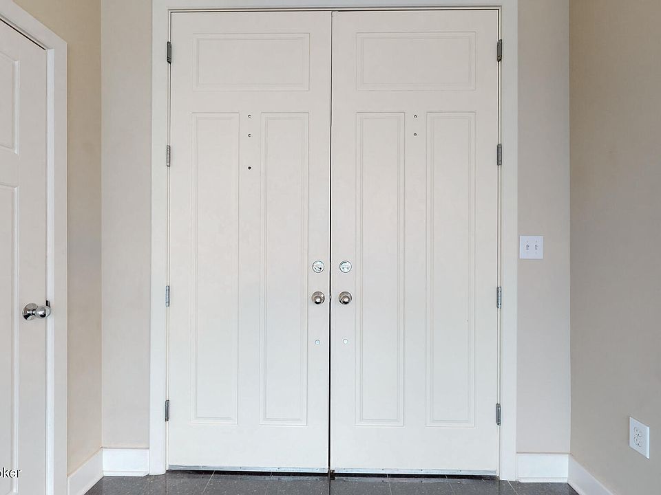 Fleur De Lis On Main Condominiums Apartment Rentals Louisville, KY