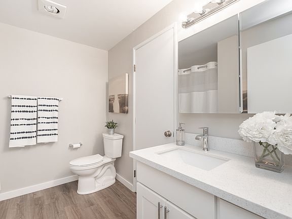 Please note: The photo shown is for illustrative purposes only. Actual unit appearance, layout, and finishes may vary.