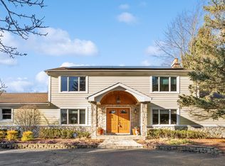 1907 Cherry Valley Rd, Woodstock, IL 60098