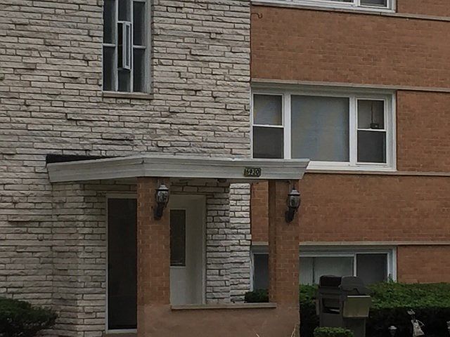 1st image of 6930 W 109th St Unit 2A