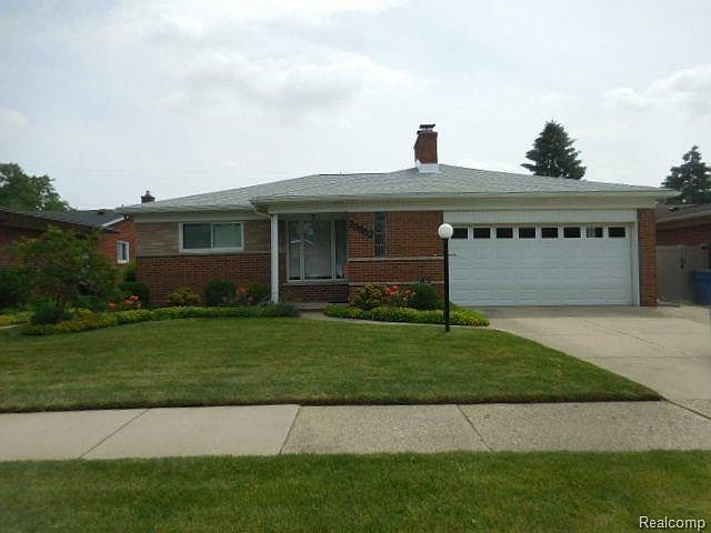 1st image of 28652 Newport Dr