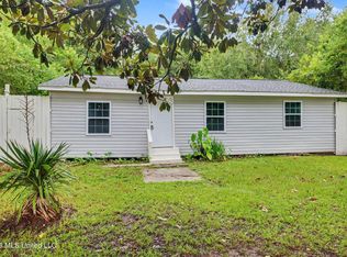 3914 Liverpool Ave, Moss Point, MS 39563