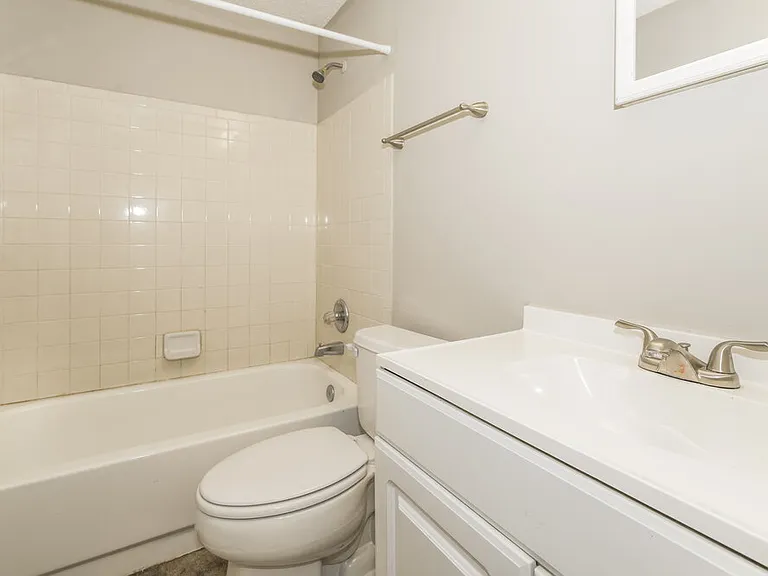 8244 Yolanda Ct — Photo 22