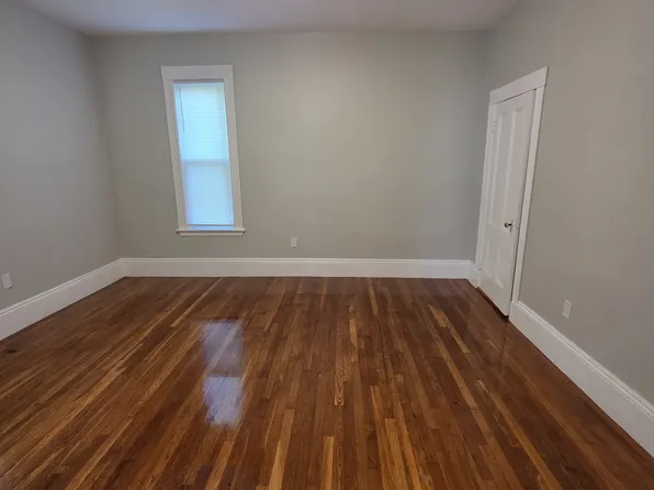 15 Tremlett St Unit 1, Dorchester Center, MA 02124