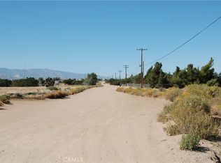 1 Arrowhead Rd, Phelan, CA 92371