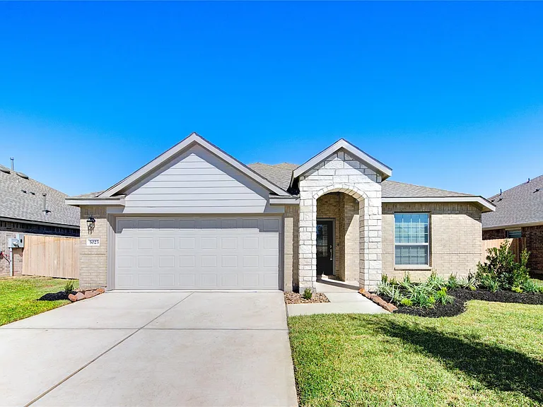 5023 Lavaridge Ln — Photo 4
