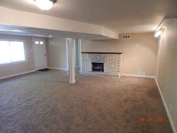 5th image of 922 S Shore Dr