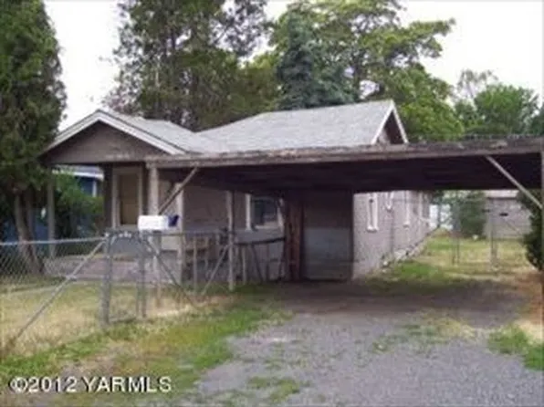 916 S 5th Ave, Yakima, WA 98902