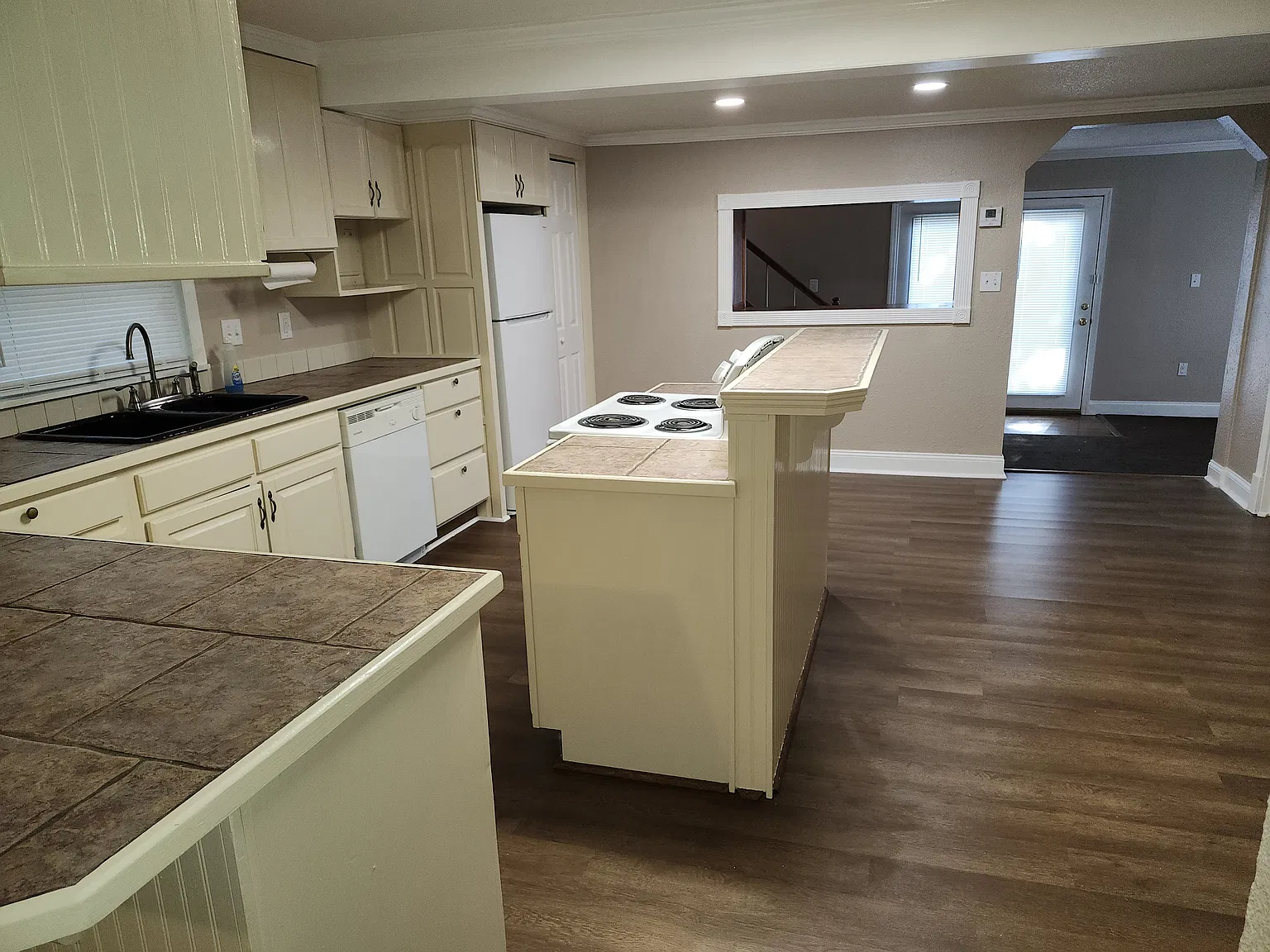 2 bed, 1488 sqft, $1,075 — Photo 3