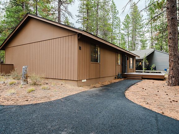 2nd image of 18015 Diamond Peak Ln #11